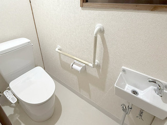 トイレリフォーム 和式から洋式へ、段差をなくして使いやすいレストルームに